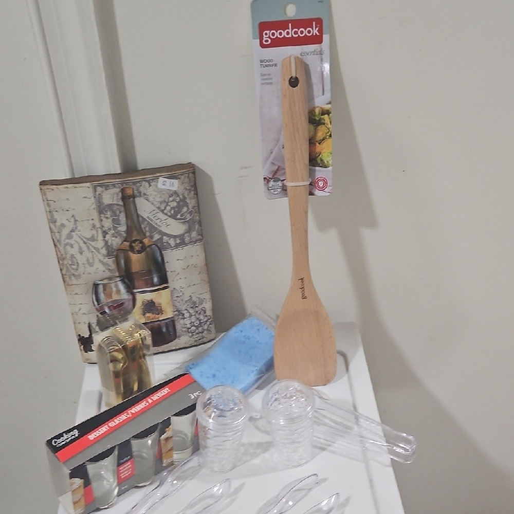 Natural Wood Turner - Light Brown Wooden Spatula